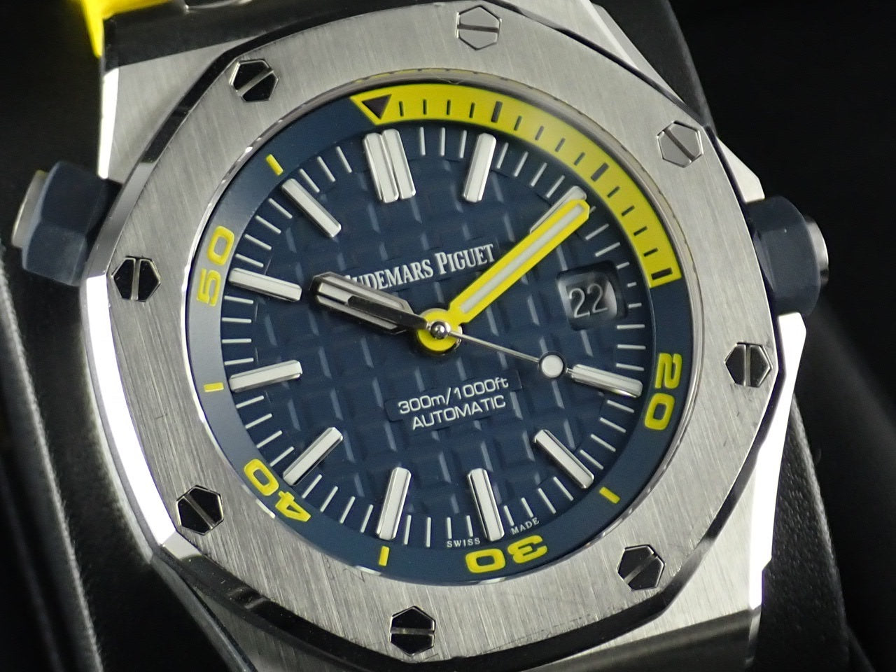 Audemars Piguet Royal Oak Offshore Diver Boutique Limited Edition &lt;Warranty, Box, etc.&gt;