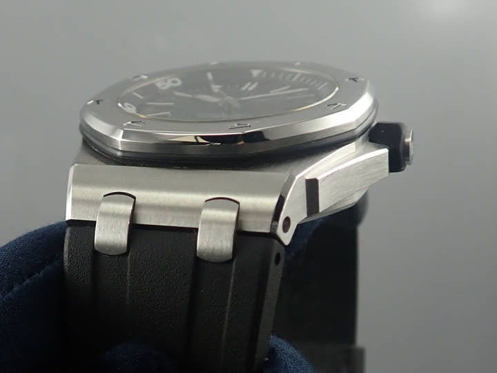 オーデマピゲ ロイヤルオーク Ref.15703ST.OO.A002CA.01 ブラック文字盤 美品 offshore-13