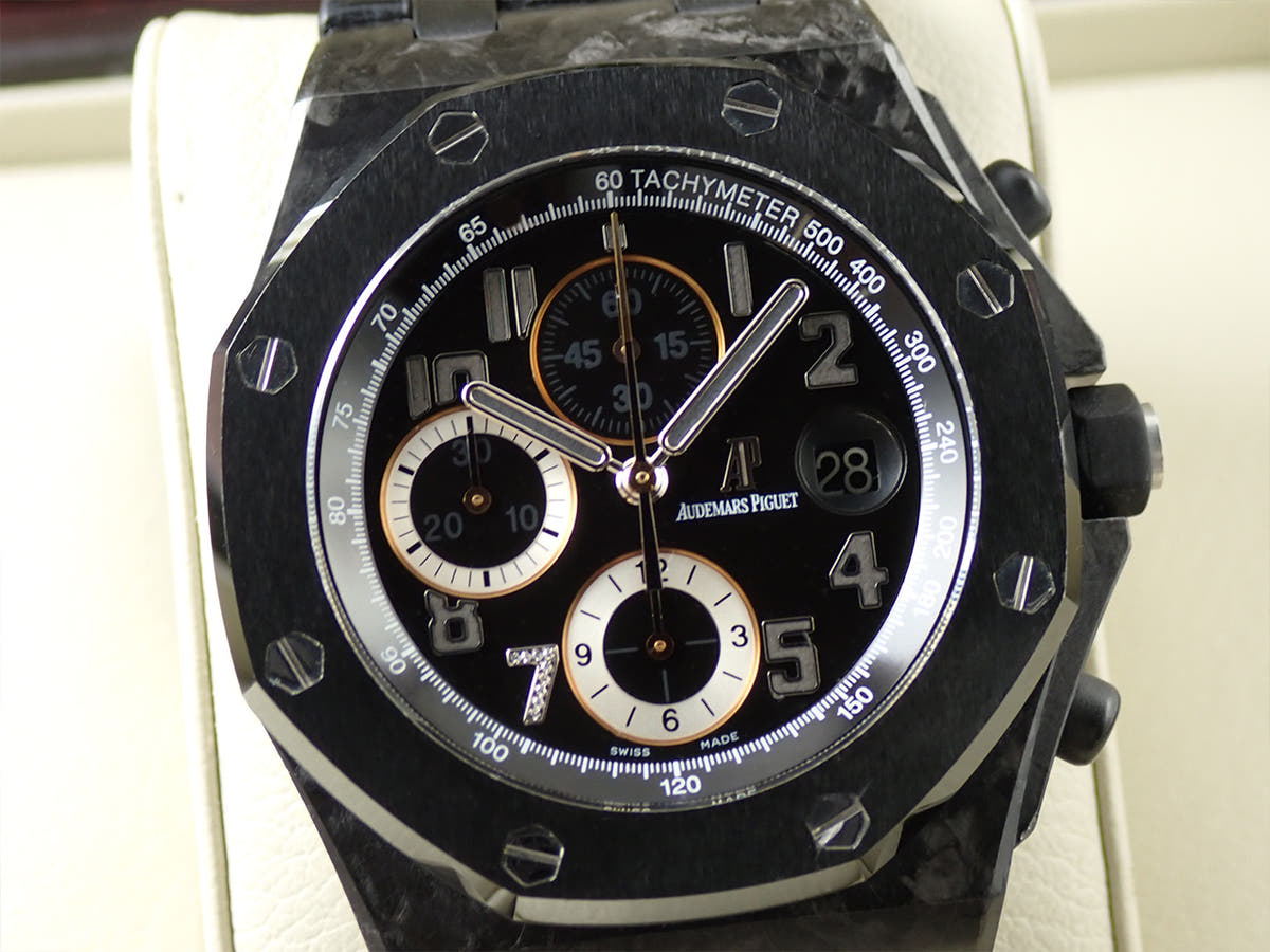 オーデマピゲ ロイヤルオーク オフショア GINZA7 Ref.26205AU.OO.D002CR.01 ブラック文字盤 中古 3SJ4483K