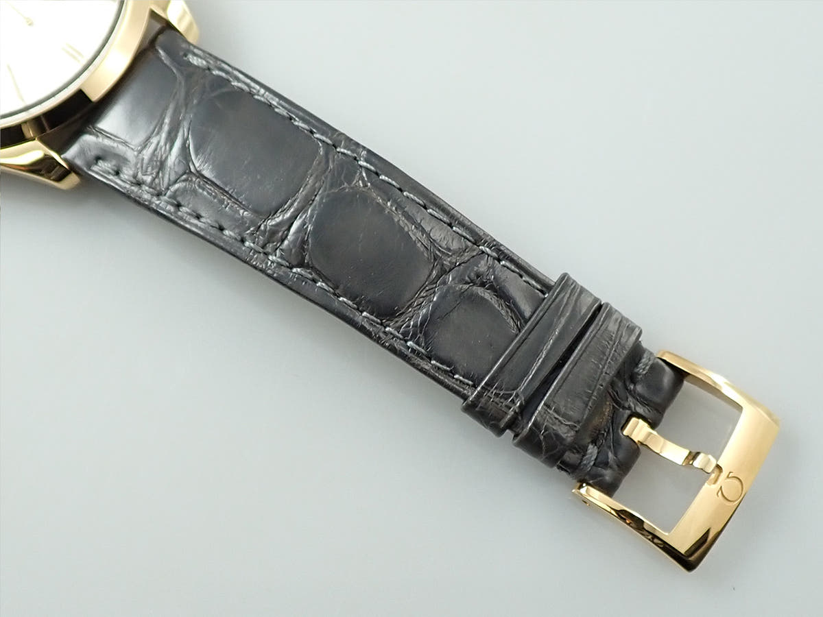 オメガ デ・ヴィル トレゾア コーアクシャル マスター クロノメーター パワーリザーブ 40M﻿M Ref.435.53.40.22.02.001 シルバー文字盤 中古 92A1A873