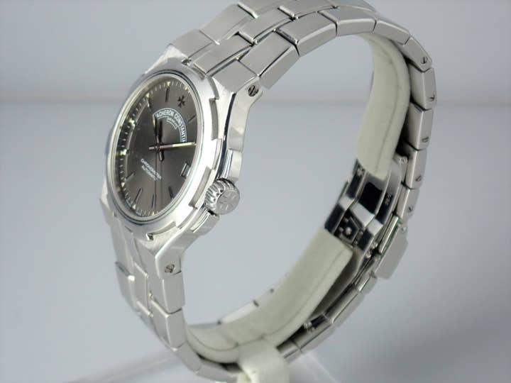 ヴァシュロンコンスタンタン オーヴァーシーズ Ref.42050/423A-8473 グレー文字盤 中古 overseas-15