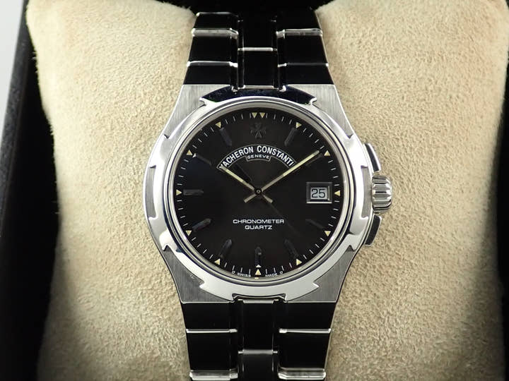ヴァシュロンコンスタンタン オーヴァーシーズ クォーツ Ref.72050/423A-8477 グレー文字盤 中古 8ZU49948