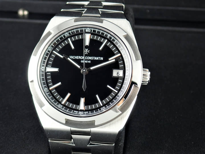 ヴァシュロンコンスタンタン オーヴァーシーズ Ref.4500V/110A-B483 ブラック文字盤 中古 overseas-19