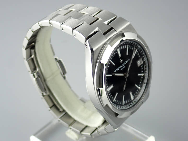 ヴァシュロンコンスタンタン オーヴァーシーズ Ref.4500V/110A-B483 ブラック文字盤 中古 overseas-19