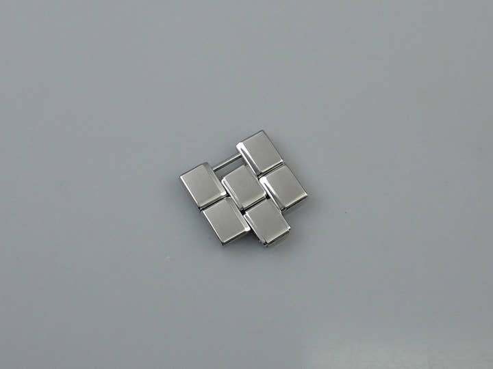 ヴァシュロンコンスタンタン オーヴァーシーズ クォーツ Ref.72040/423A-8463 ブラック文字盤 中古 1PJMC833
