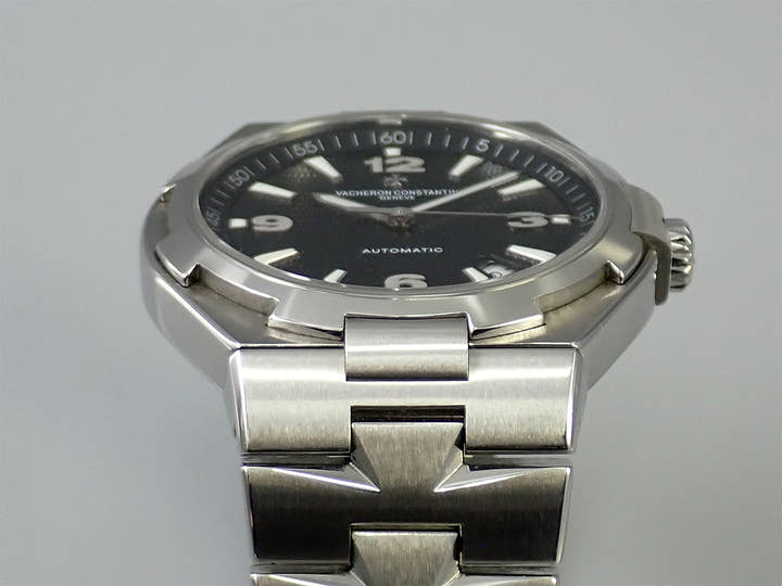 ヴァシュロンコンスタンタン オーヴァーシーズ Ref.47040/B01A-9094 ブラック文字盤 中古 0L498844