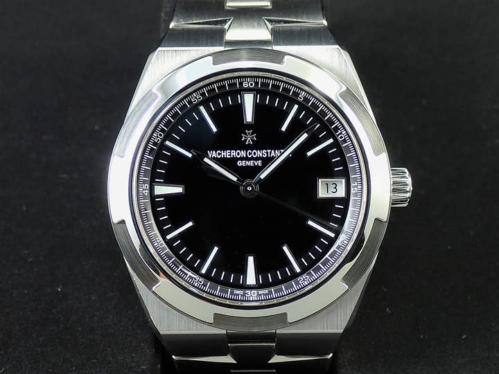 ヴァシュロンコンスタンタン オーヴァーシーズ Ref.4500V/110A-B483 ブラック文字盤 美品 05H32ZTF