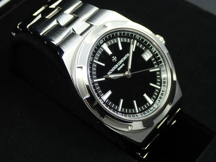 ヴァシュロンコンスタンタン オーヴァーシーズ Ref.4500V/110A-B483 ブラック文字盤 美品 05H32ZTF