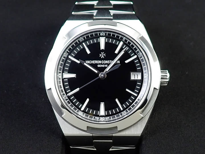 ヴァシュロンコンスタンタン オーヴァーシーズ Ref.4500V/110A-B483 ブラック文字盤 美品 4A651TC3