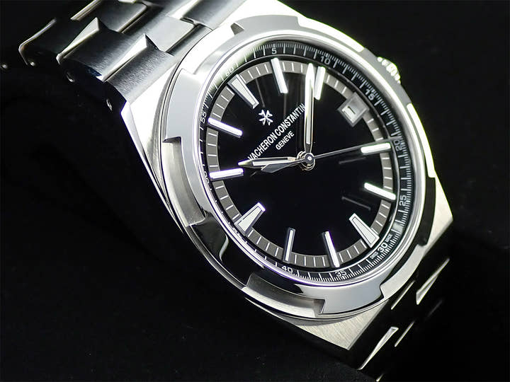ヴァシュロンコンスタンタン オーヴァーシーズ Ref.4500V/110A-B483 ブラック文字盤 美品 4A651TC3