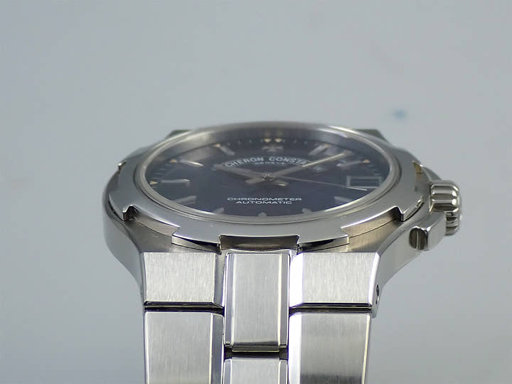 ヴァシュロンコンスタンタン オーヴァーシーズ Ref.42050/423A ブルー文字盤 中古 JLR9T228