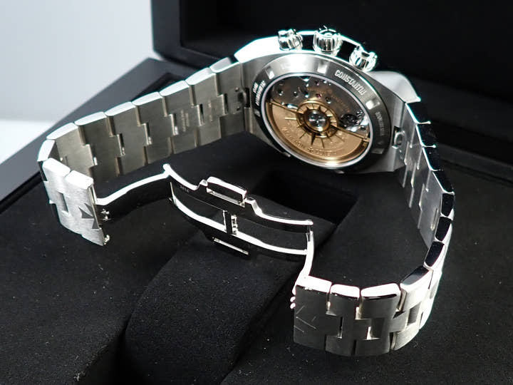 ヴァシュロンコンスタンタン オーヴァーシーズ クロノグラフ Ref.5500V/110A-B148 ブルー文字盤 未使用 R27K11J9