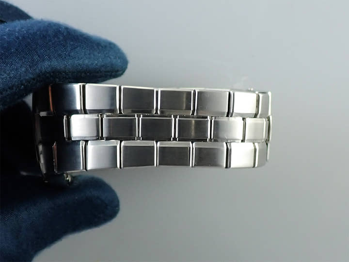 Vacheron Constantin Overseas Ref. 42050/423A-8472 Silver Dial Used KA6U9761