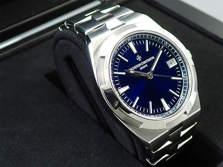 Vacheron Constantin Overseas Ref. 4500V/110A-B128 Blue Dial Excellent Condition RFMLAM95