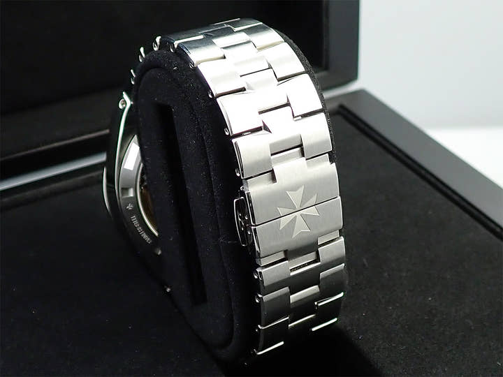 Vacheron Constantin Overseas Ref. 4500V/110A-B128 Blue Dial Excellent Condition RFMLAM95