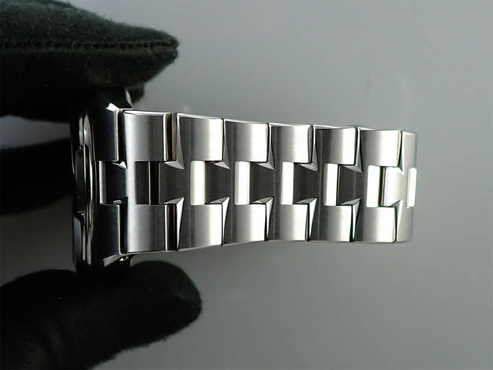 Vacheron Constantin Overseas Ref. 4500V/110A-B128 Blue Dial Excellent Condition RFMLAM95