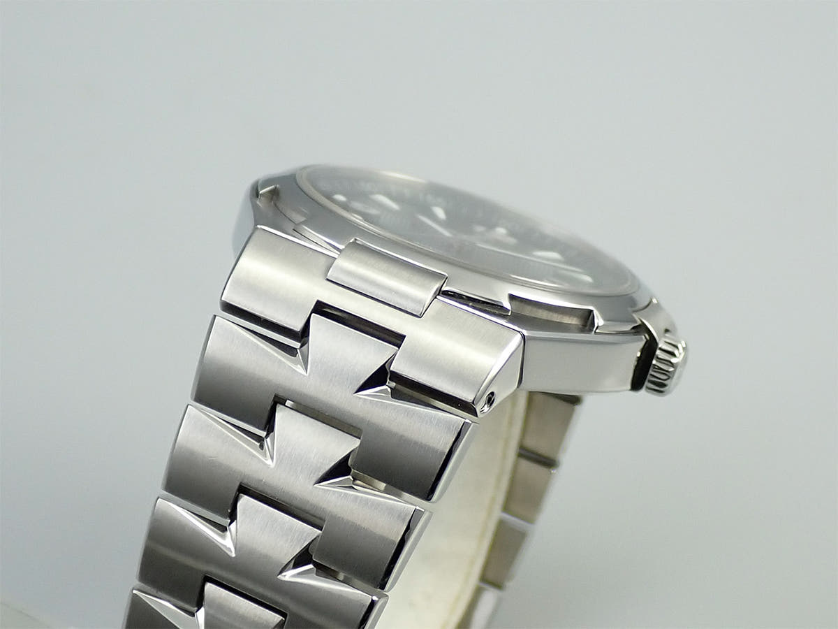 ヴァシュロンコンスタンタン オーヴァーシーズ Ref.47040/B01A-9094 ブラック文字盤 中古 77HFXPYS