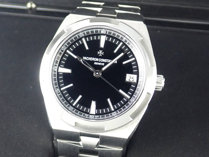 ヴァシュロンコンスタンタン オーヴァーシーズ Ref.4500V/110A-B483 ブラック文字盤 中古 overseas-29