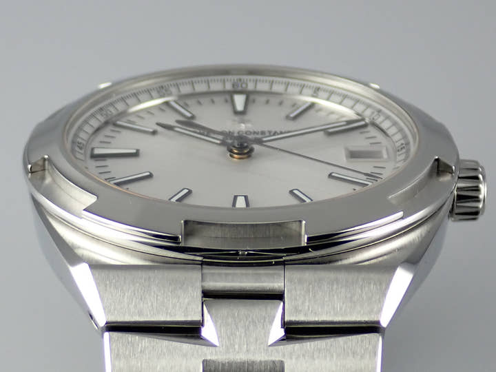 ヴァシュロンコンスタンタン オーヴァーシーズ Ref.4500V/110A-B126 シルバー文字盤 中古 overseas-31