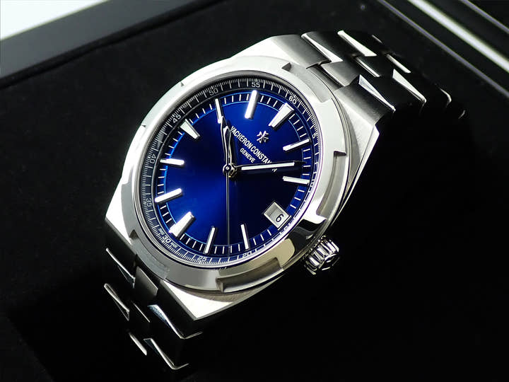 Vacheron Constantin Overseas Ref. 4500V/110A-B128 Blue Dial Pre-owned 3CP637Z4