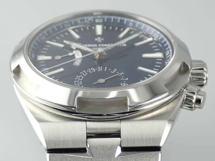 ヴァシュロンコンスタンタン オーヴァーシーズ Ref.7900V/110A-B334 ブルー文字盤 中古 overseas-35