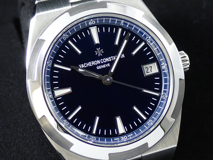 ヴァシュロンコンスタンタン オーヴァーシーズ Ref.4500V/110A-B128 ブルー文字盤 中古 Y143P5V0