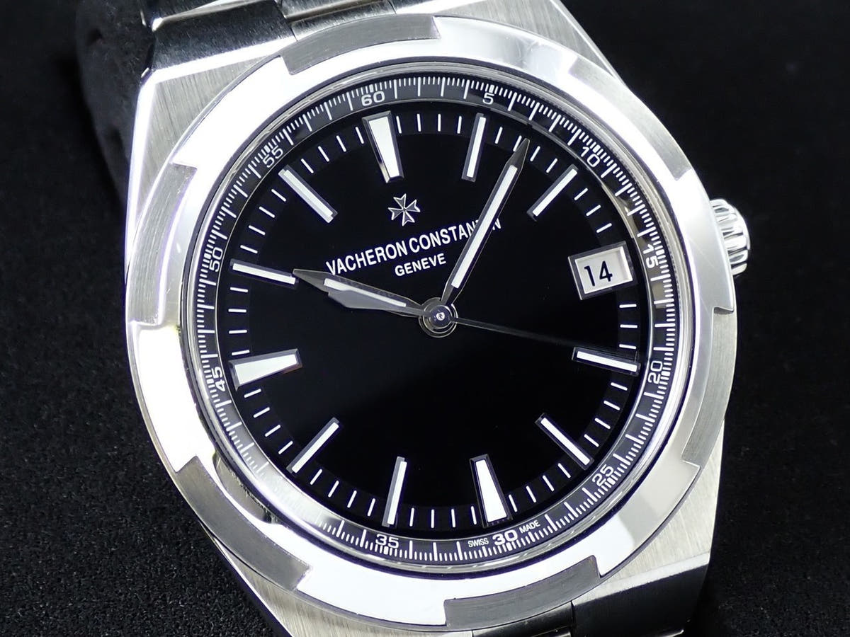 ヴァシュロンコンスタンタン オーヴァーシーズ Ref.4500V/110A-B483 ブラック文字盤 中古 SWH22186