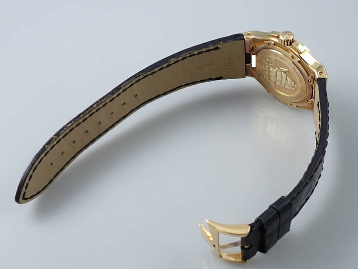 ヴァシュロンコンスタンタン オーヴァーシーズ Ref.42052/000J シルバー文字盤 中古 S6KKSVUK