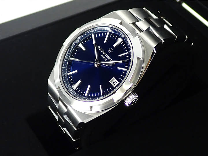 ヴァシュロンコンスタンタン オーヴァーシーズ Ref.4500V/110A-B128 ブルー文字盤 未使用 5T6494ZM