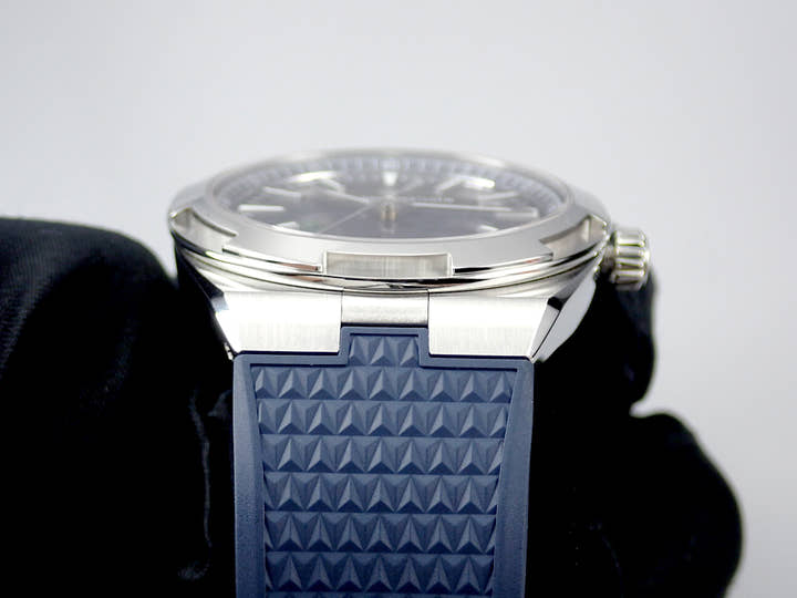 ヴァシュロンコンスタンタン オーヴァーシーズ Ref.4500V/110A-B128 ブルー文字盤 未使用 overseas-42