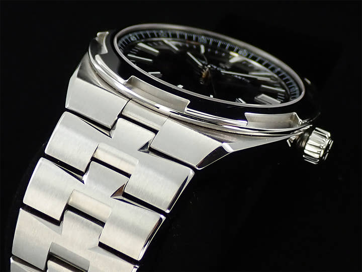 ヴァシュロンコンスタンタン オーヴァーシーズ Ref.4500V/110A-B483 ブラック文字盤 美中古 T1VJ6PUR