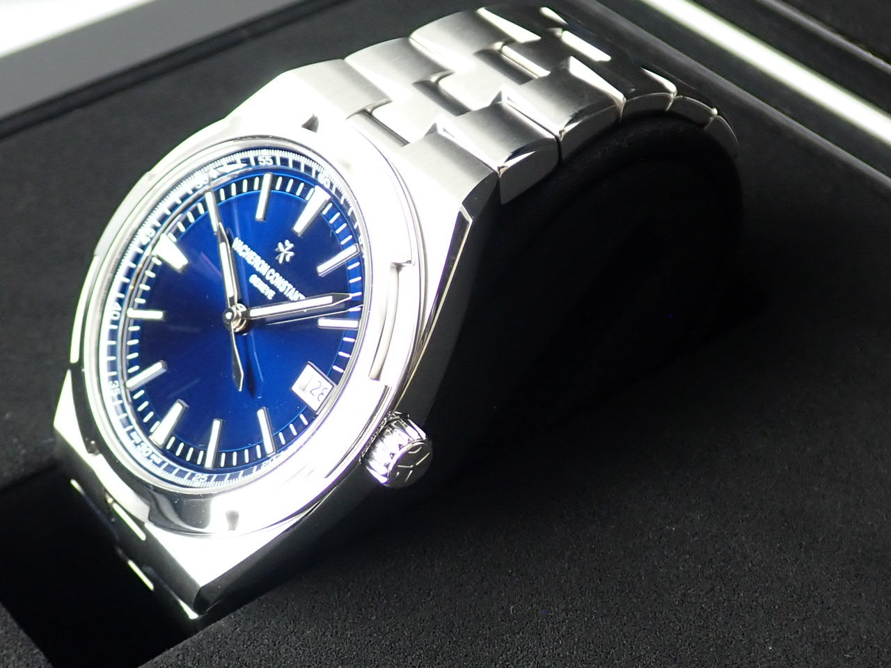 Vacheron Constantin Overseas Blue Dial Ref.4500V/110A-B128