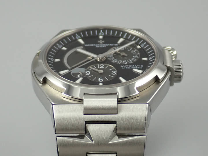 ヴァシュロンコンスタンタン オーヴァーシーズ Ref.47450/B01A-9227 ブラック文字盤 中古 overseas-52