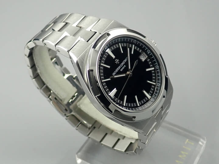 ヴァシュロンコンスタンタン オーヴァーシーズ Ref.4500V/110A-B483 ブラック文字盤 中古 overseas-53