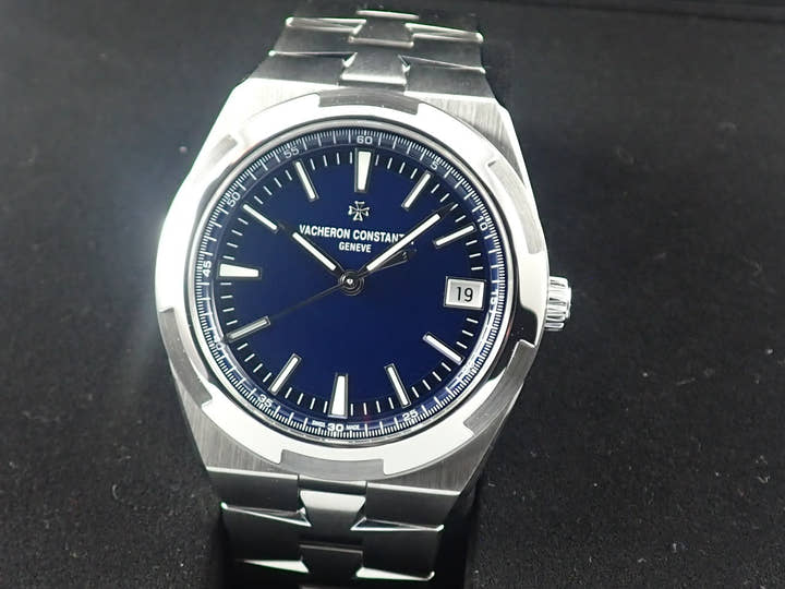 ヴァシュロンコンスタンタン オーヴァーシーズ Ref.4500V/110A-B128 ブルー文字盤 中古 overseas-67
