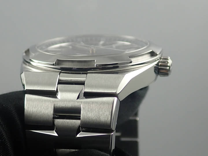 ヴァシュロンコンスタンタン オーヴァーシーズ Ref.4500V/110A-B128 ブルー文字盤 中古 overseas-67