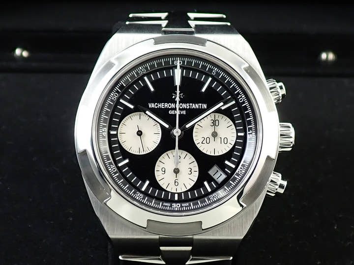 ヴァシュロンコンスタンタン オーヴァーシーズ クロノグラフ Ref.5500V/110A-B481 ブラック文字盤 中古 L9771996