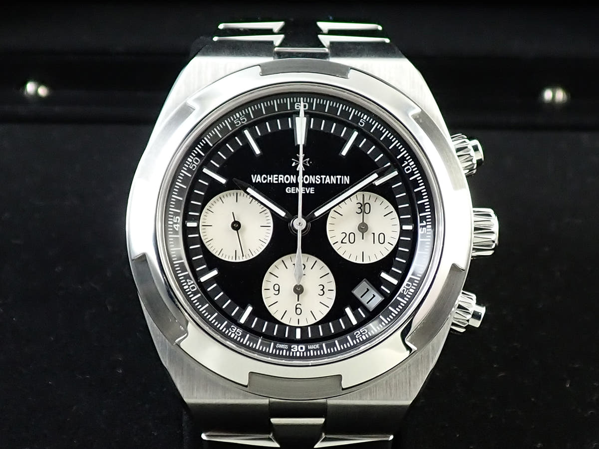 ヴァシュロンコンスタンタン オーヴァーシーズ クロノグラフ Ref.5500V/110A-B481 ブラック文字盤 中古 L9771996