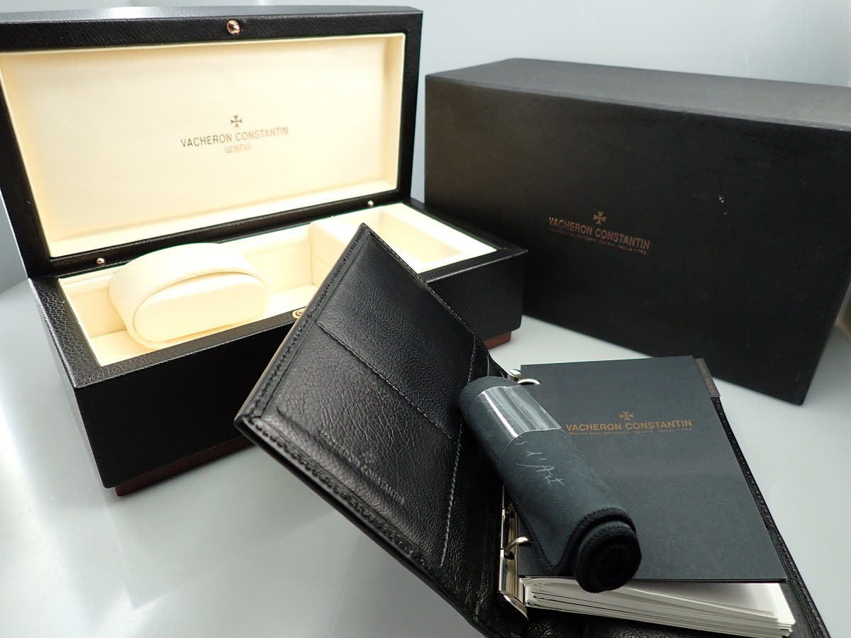 ヴァシュロンコンスタンタン オーヴァーシーズ クロノグラフ Ref.49140/423A-8790 シルバー文字盤 中古 13WUTU6S