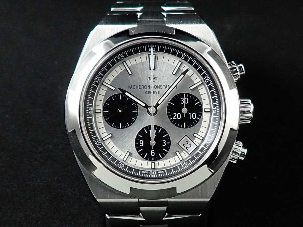 ヴァシュロンコンスタンタン オーヴァーシーズ クロノグラフ Ref.5500V/110A-B686 シルバー文字盤 未使用 1KSMXH15