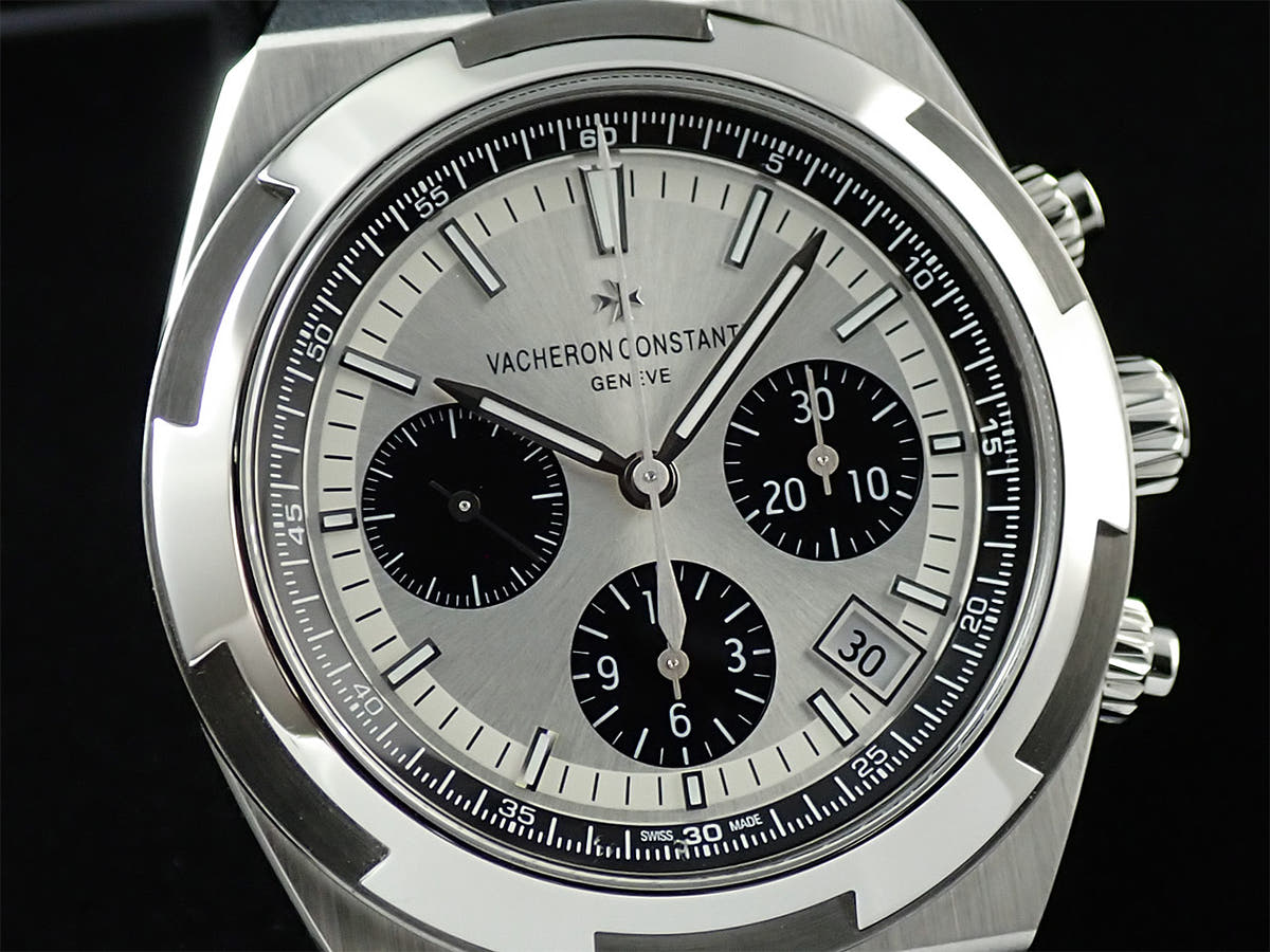ヴァシュロンコンスタンタン オーヴァーシーズ  クロノグラフ Ref.5500V/110A-B686 シルバー文字盤 極美品 T5JHT5RY