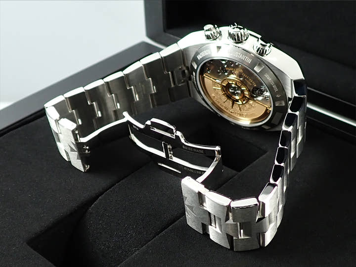 ヴァシュロンコンスタンタン オーヴァーシーズ クロノグラフ Ref.5500V/110A-B148 ブルー文字盤 未使用 P3YPKF4F
