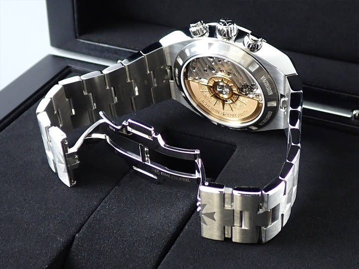 ヴァシュロンコンスタンタン オーヴァーシーズ クロノグラフ Ref.5500V/110A-B148 ブルー文字盤 未使用 3J560MTJ