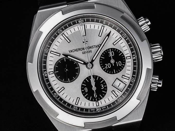 Vacheron Constantin Overseas Chronograph Ref.5520V/210A-B686 Silver Dial Unused 8F0PU535