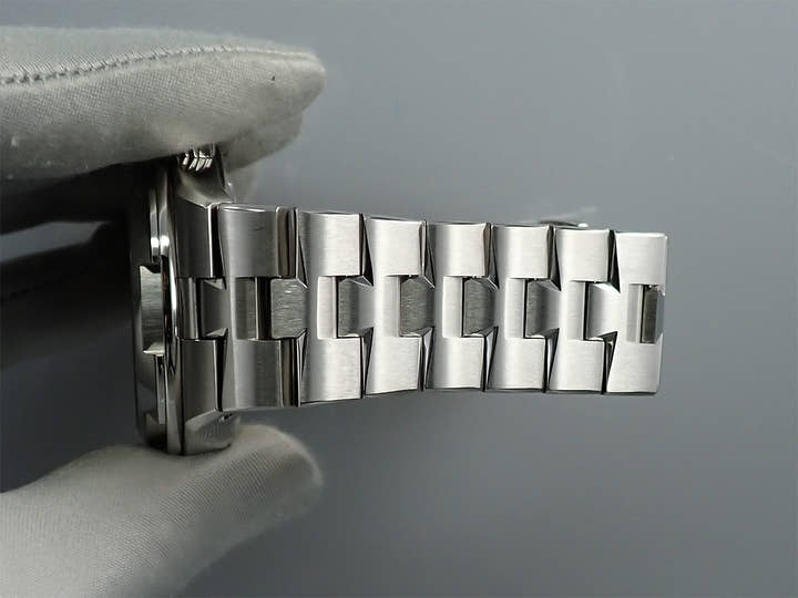 Vacheron Constantin Overseas Dual Time <Warranty, Box, etc.>