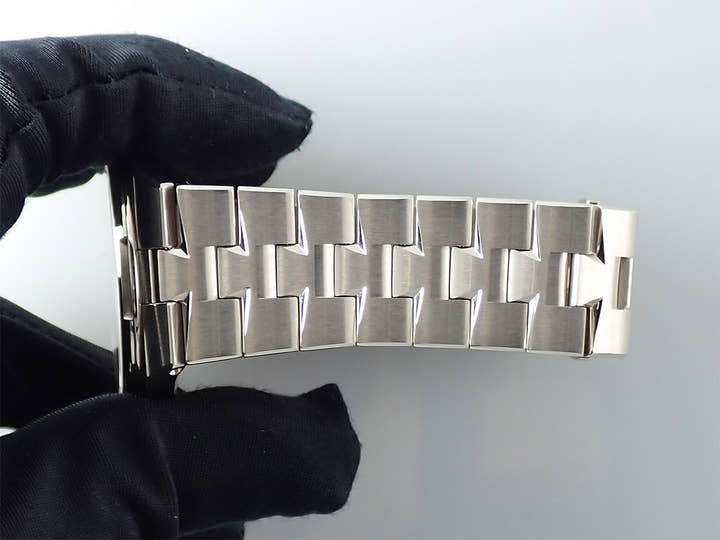 ヴァシュロンコンスタンタン オーヴァーシーズ エクストラフラット パーペチュアルカレンダー Ref.4300V/120G-B945 ブルー文字盤 美品 65F00JFA
