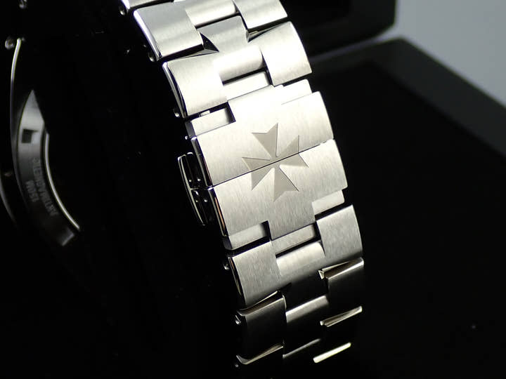 ヴァシュロンコンスタンタン オーヴァーシーズ Ref.4500V/110A-B128 ブルー文字盤 未使用 J6333969