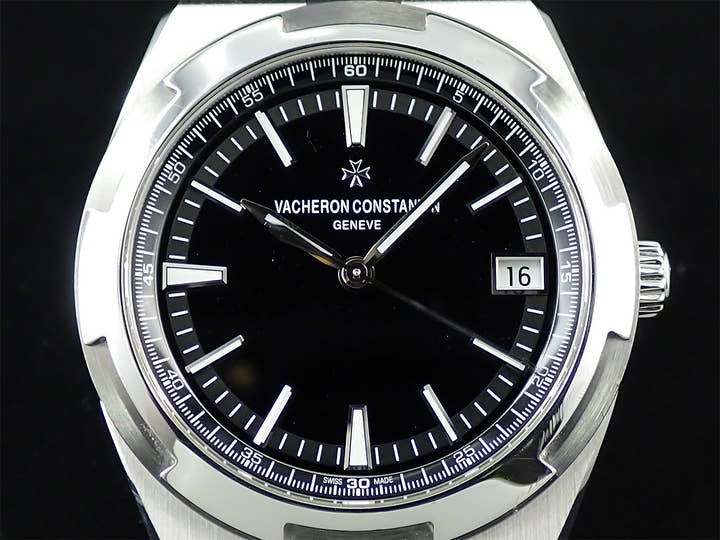 Vacheron Constantin Overseas Ref. 4500V/110A-B483 Black Dial Used V1S81184