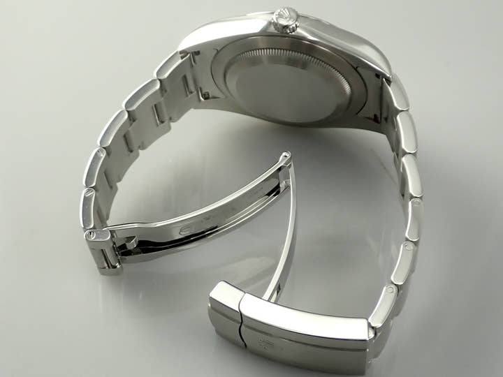 Rolex Oyster Perpetual 39 Ref. 114300 Stainless Steel White Dial