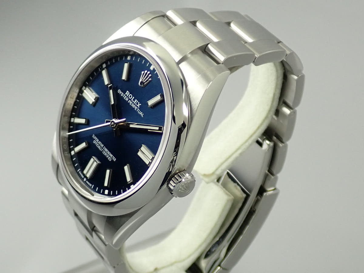 ロレックス オイスターパーペチュアル41 Ref.124300 ブライトブルー文字盤 中古 630PUCJL
